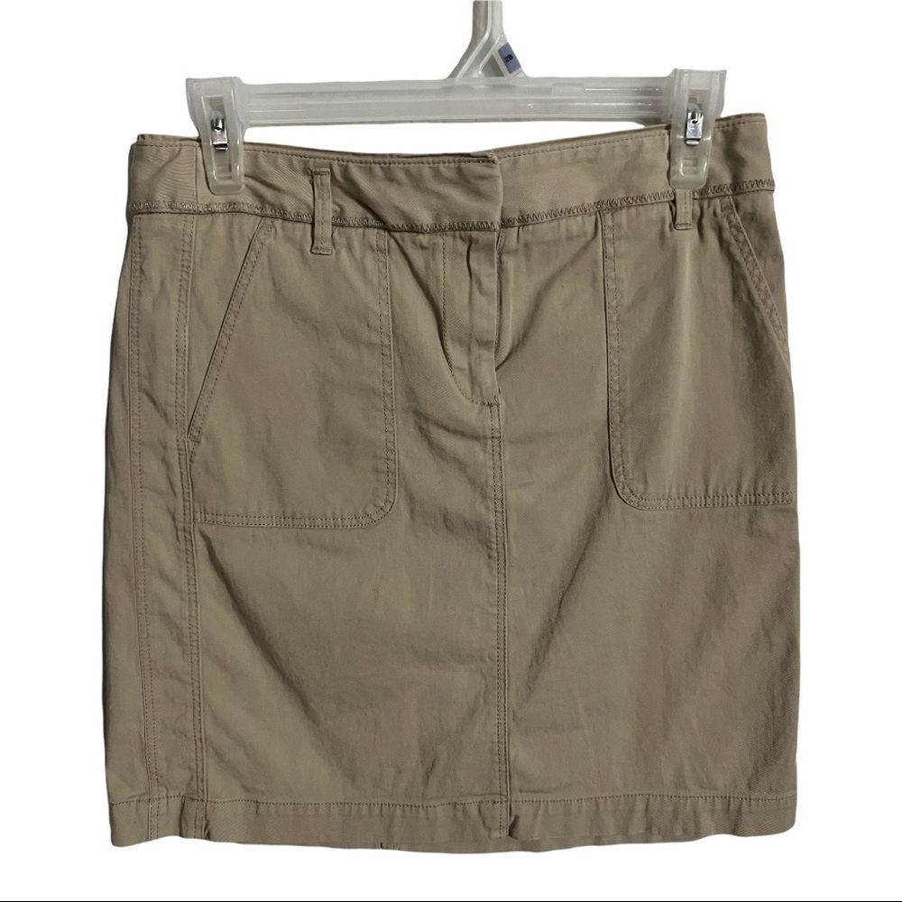 Ann Taylor Loft kaki skirt. Size zero